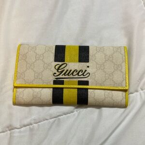 Gucci Wallet (Vintage)